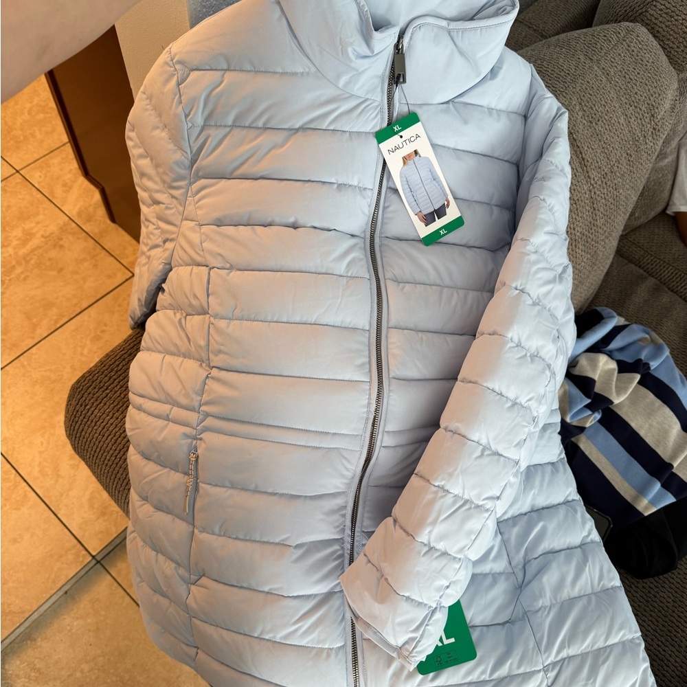 Nautica Women's Light Gray/blue puffer Jacket - Picture 3 of 3